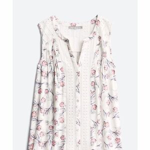 DANIEL RAINN Dalenna Crochet Trim Knit Top